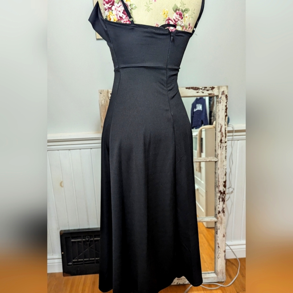 Mask Maxi Dress - Picture 2 of 7